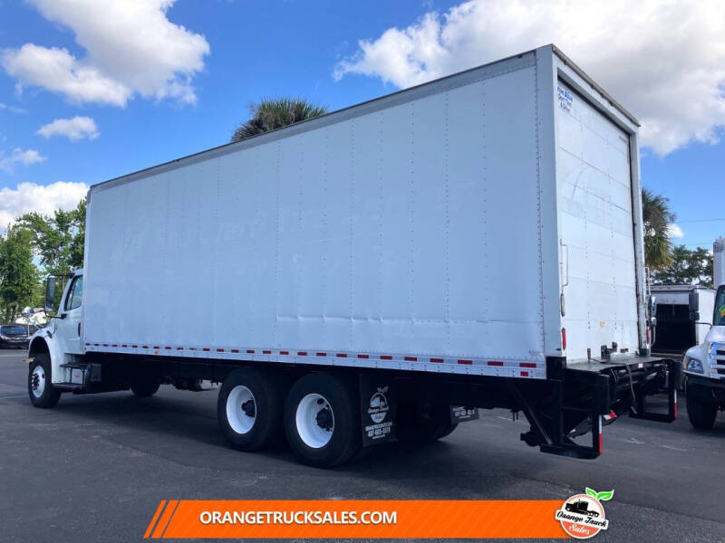 2017 Freightliner M2 106