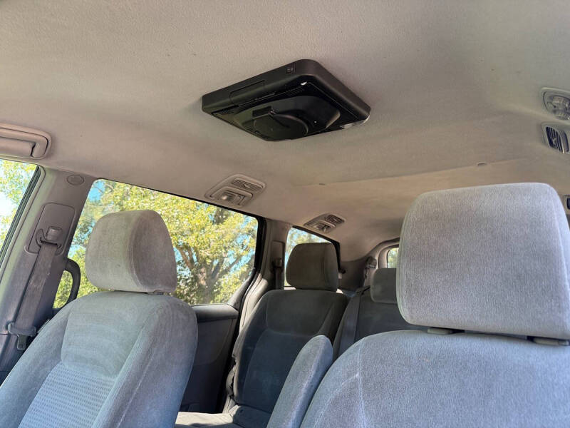 2010 Toyota Sienna LE 7-Passenger