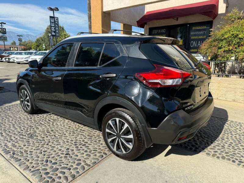 2019 Nissan Kicks S