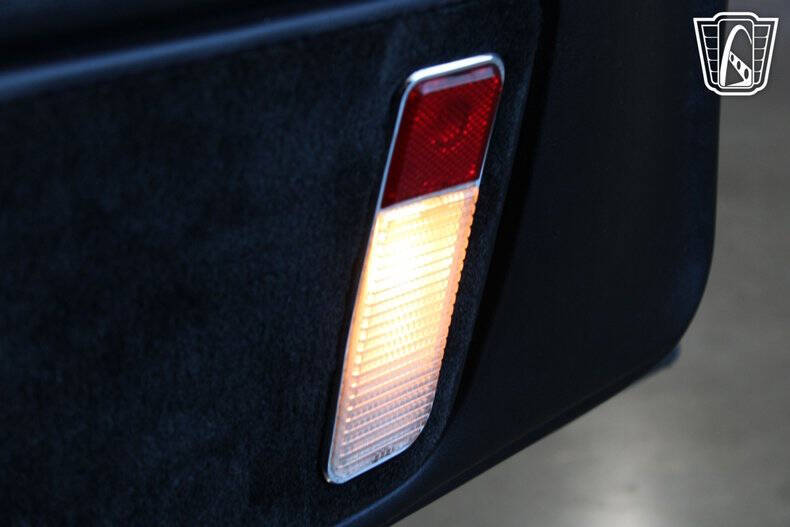 1991 Lincoln Mark VII LSC