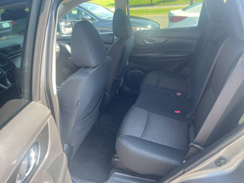 2020 Nissan Rogue SV