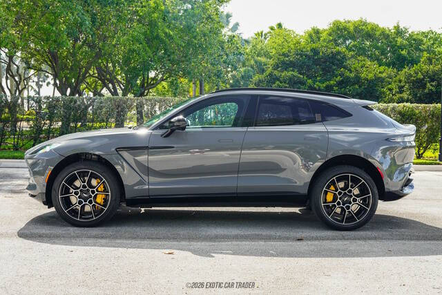 2021 Aston Martin DBX