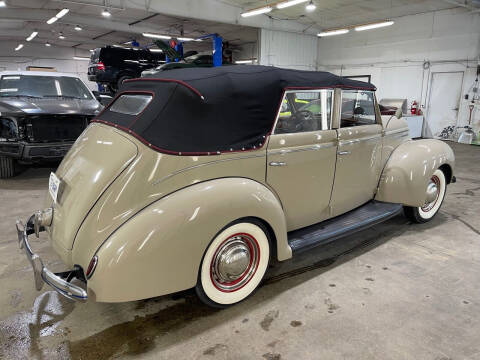 1939 Ford Deluxe