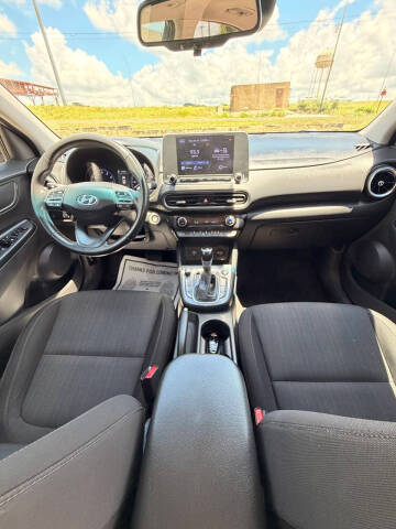 2022 Hyundai Kona SEL