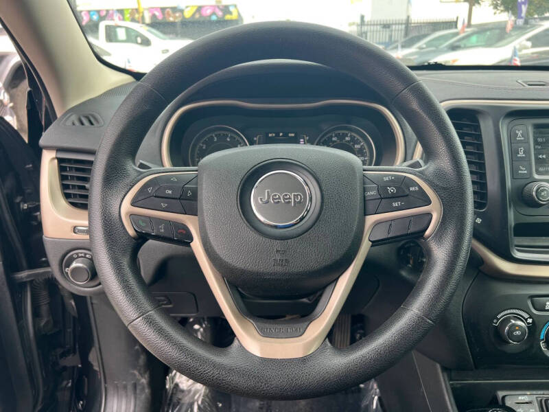 2014 Jeep Cherokee Sport