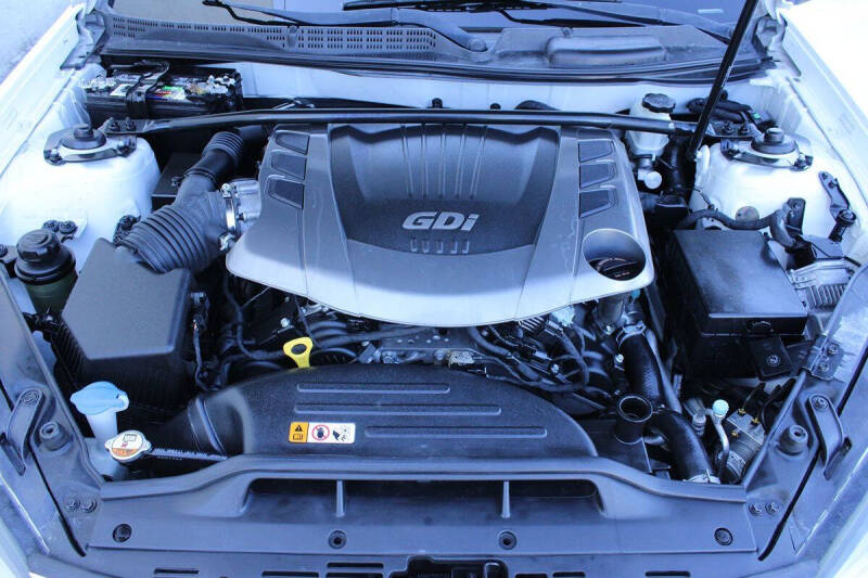 2016 Hyundai Genesis Coupe