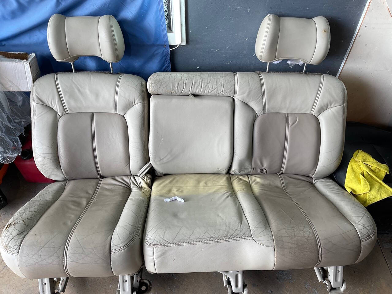 2001 GMC Yukon 132