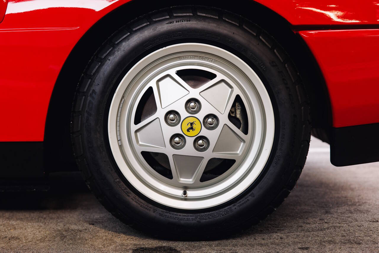 1989 Ferrari Mondial 53