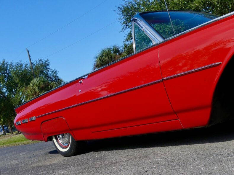 1962 Ford Thunderbird