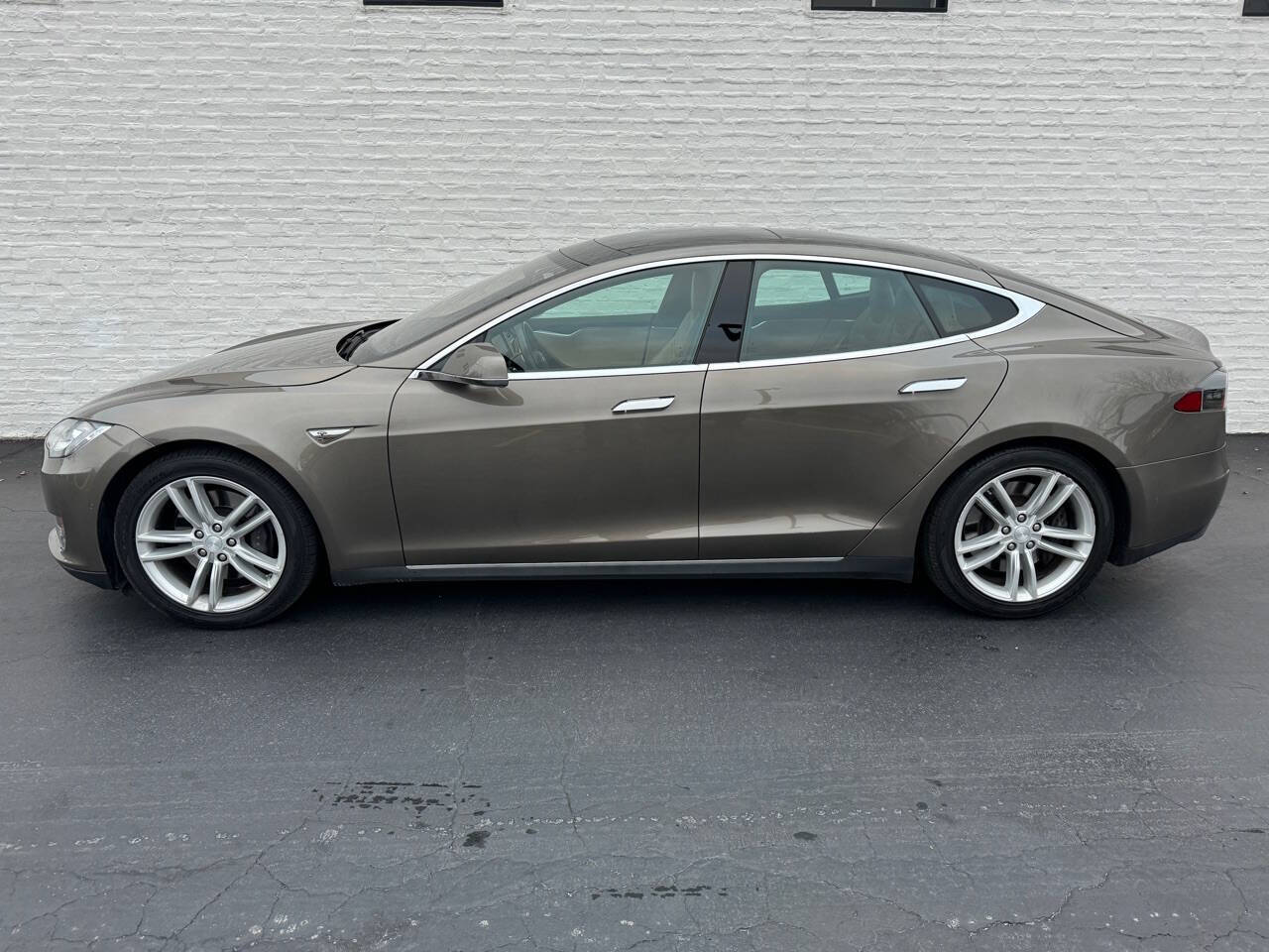 Brown 2015 Tesla Model S 85D AWD 85D 4dr Liftback 2