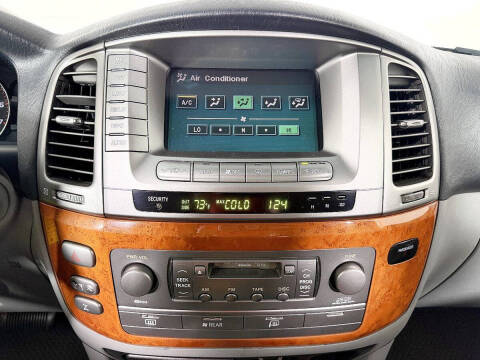 2004 Lexus LX 470
