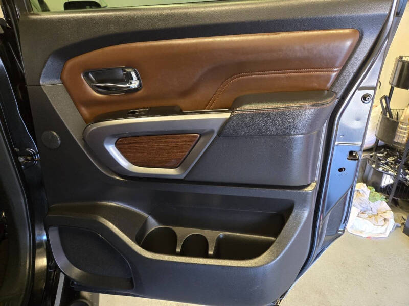 2019 Nissan Titan Platinum Reserve