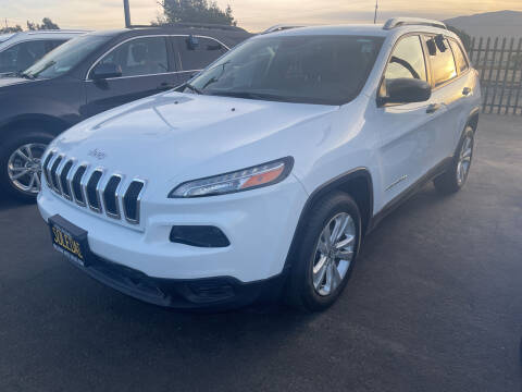 2015 Jeep Cherokee for sale at Soledad Auto Sales in Soledad CA