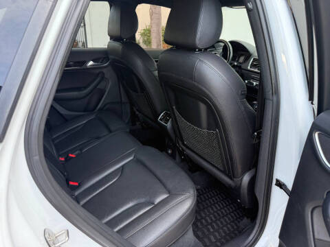 2018 Audi Q3 2.0T quattro Premium Plus