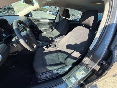 2014 Volkswagen Passat 1.8T S