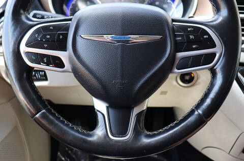 2021 Chrysler Voyager LX