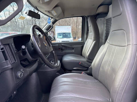 2017 Chevrolet Express 2500