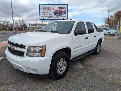 2008 Chevrolet Avalanche for sale at AUGE'S SALES AND SERVICE in Belen NM