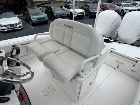 2018 Everglades 273CC