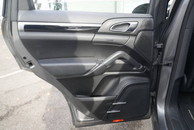 2012 Porsche Cayenne