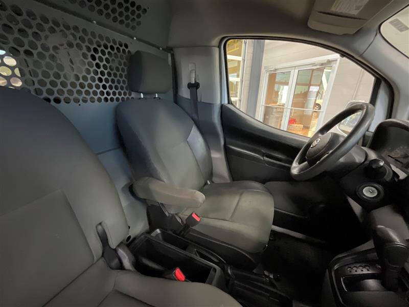 2017 Nissan NV200 SV