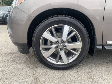 2014 Nissan Pathfinder Platinum