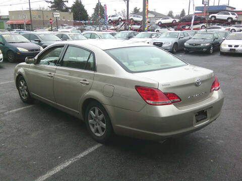 2005 Toyota Avalon