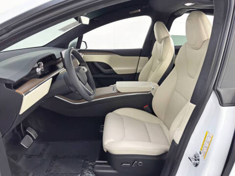 2023 Tesla Model X Standard Range