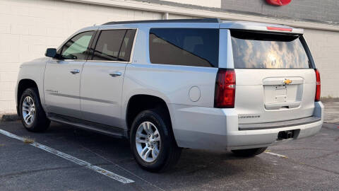 2017 Chevrolet Suburban LT