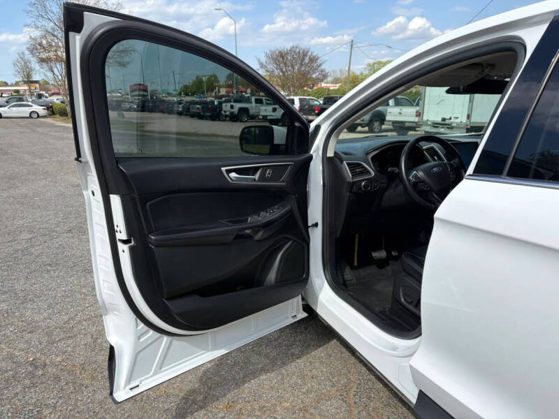 2023 Ford Edge