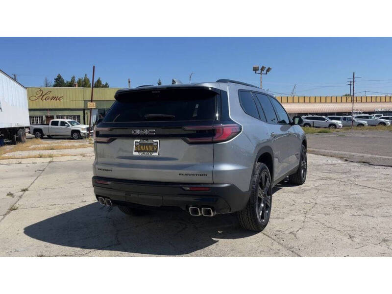 2026 GMC Acadia Elevation