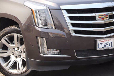 2017 Cadillac Escalade Luxury