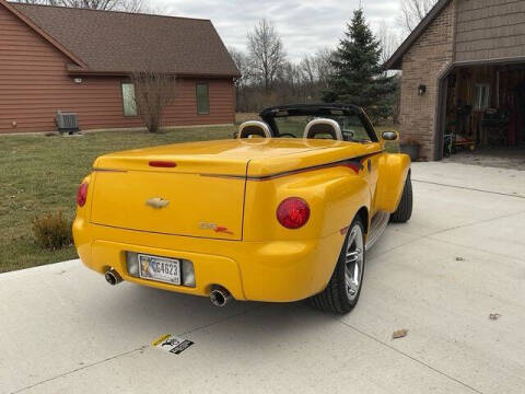 2004 Chevrolet SSR LS