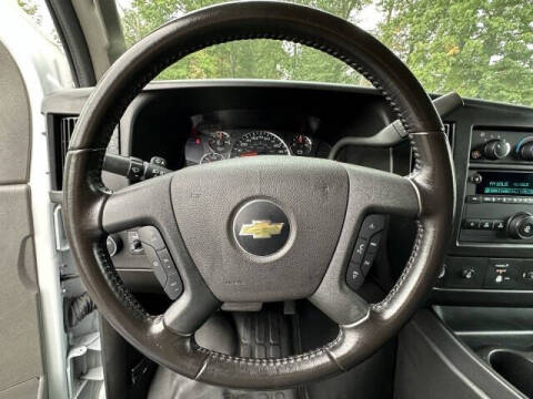 2023 Chevrolet Express 2500