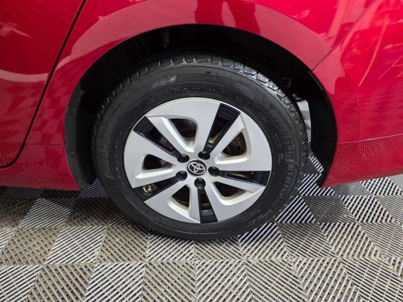 2017 Toyota Prius Three