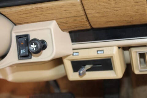 1989 Jeep Grand Wagoneer