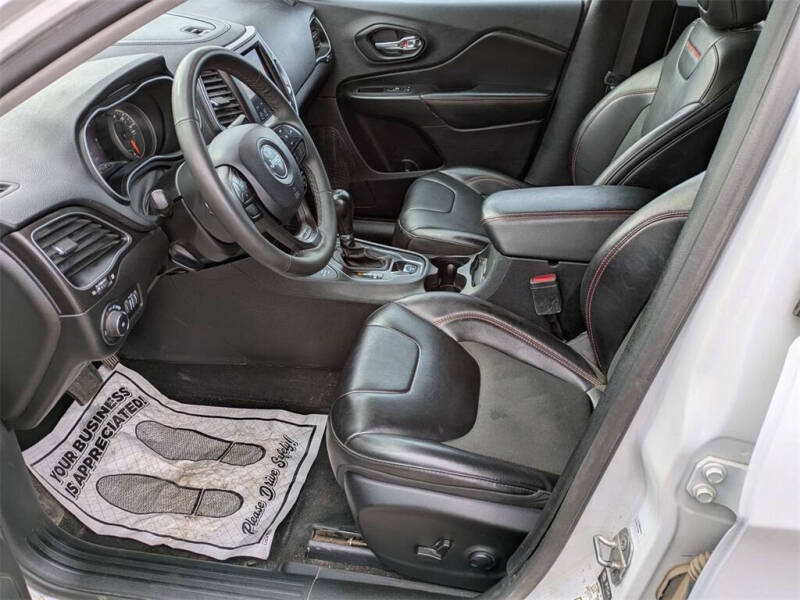 2022 Jeep Cherokee Trailhawk