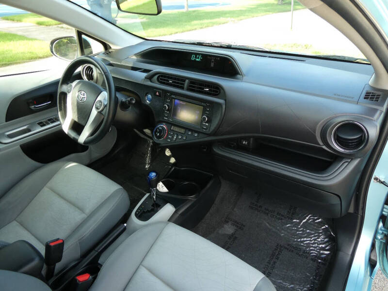 2013 Toyota Prius c Four