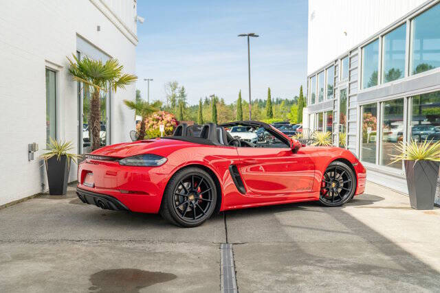 2021 Porsche 718 Boxster 8
