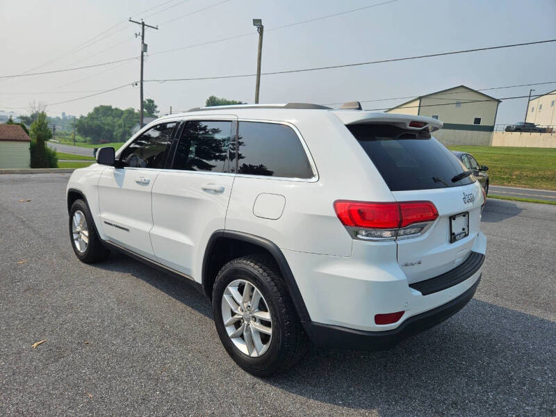 2018 Jeep Grand Cherokee Laredo E