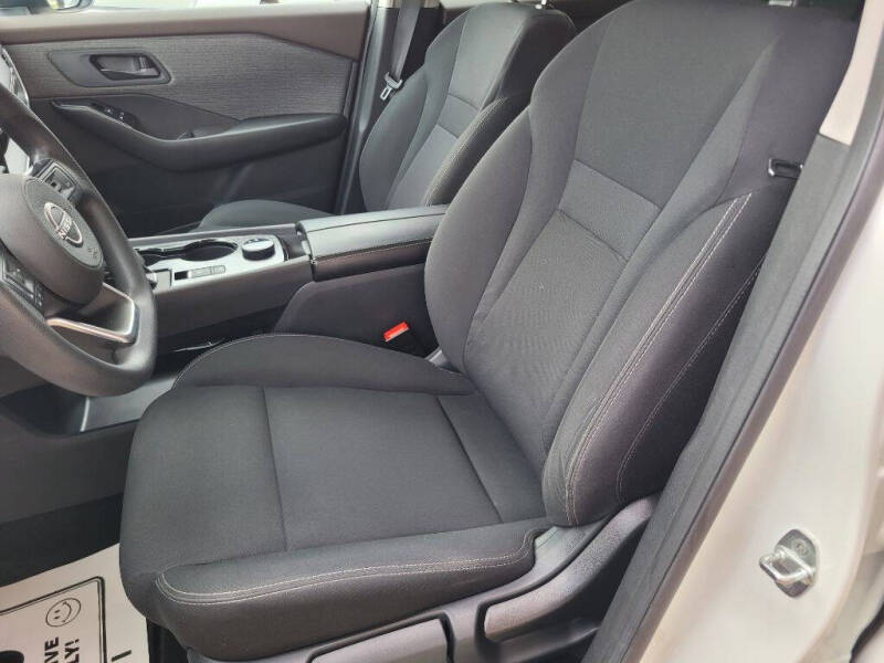2023 Nissan Rogue S - Photo 17