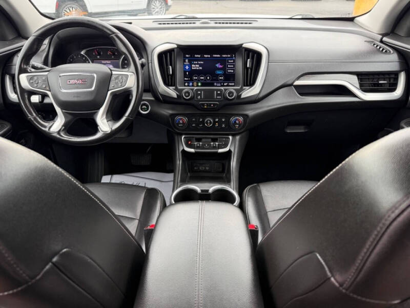 2022 GMC Terrain SLT