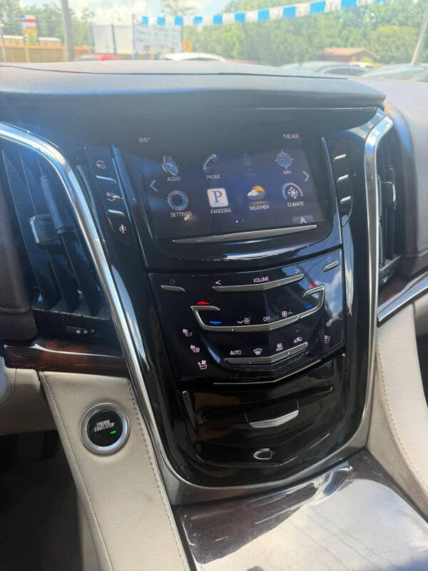 2015 Cadillac Escalade ESV Luxury