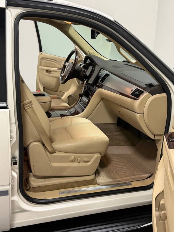 2013 Cadillac Escalade EXT Luxury