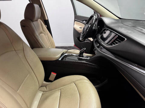 2021 Buick Enclave Essence