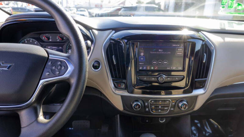 2022 Chevrolet Traverse LS