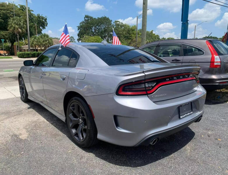 2018 Dodge Charger SXT photo 8