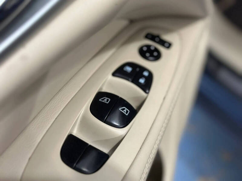 2014 Nissan Pathfinder Platinum