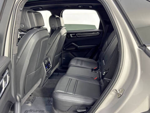 2021 Porsche Cayenne GTS