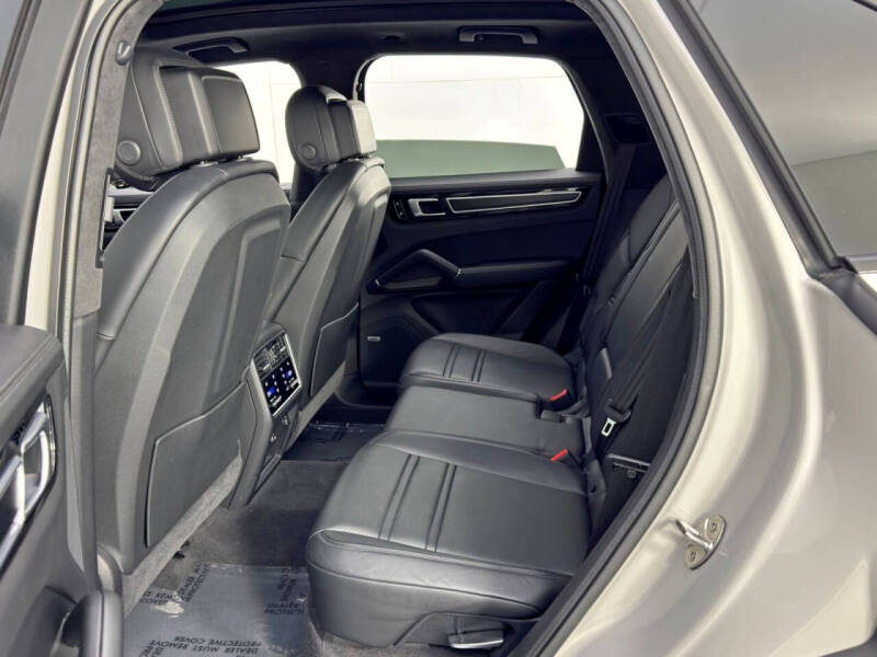 2021 Porsche Cayenne GTS